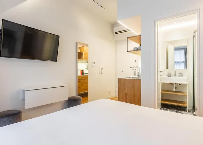 Studio Apartment